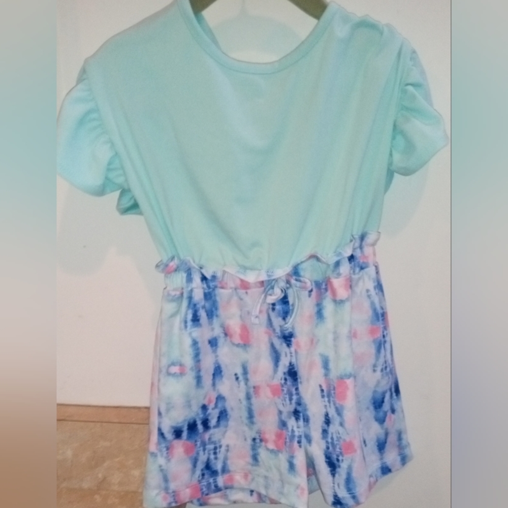 Toddler girl size 4T one piece romper